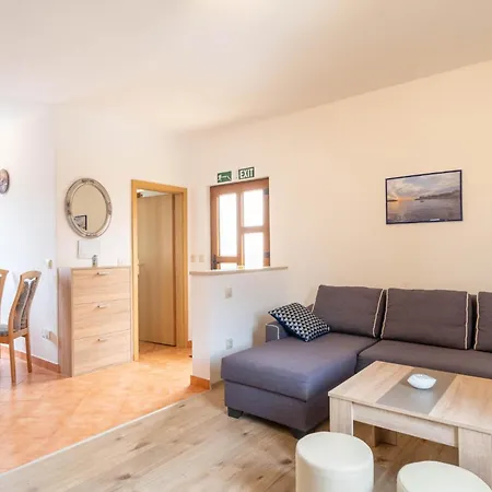 Casa Olea By Briskva Kaštelir