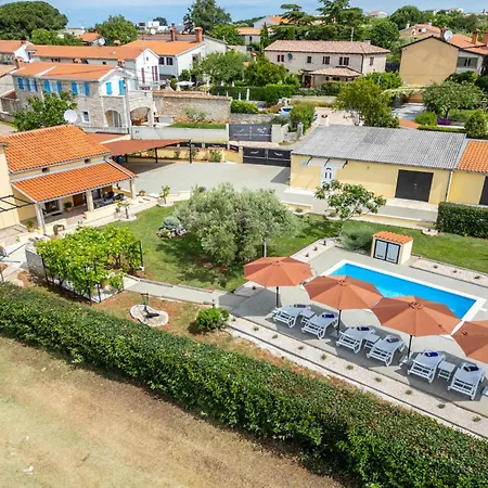 빌라 Casa Olea By Briskva *