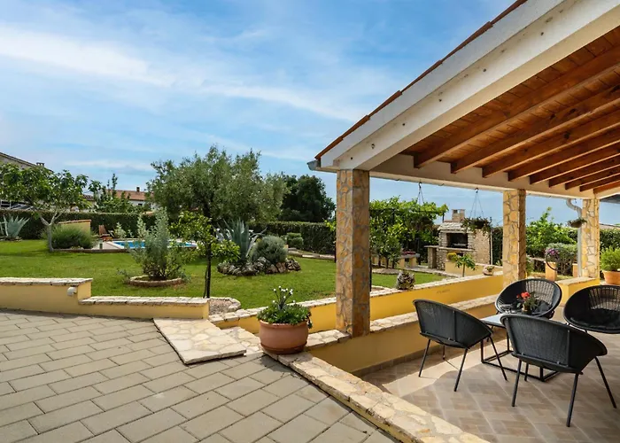 Casa Olea By Briskva Villa