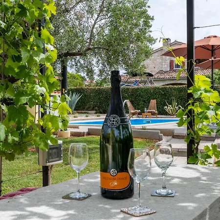 Casa Olea Kaštelir